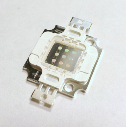 ������������ ������� ���������������� 10��. UV 395��. 8-12V 900ma 80 ��. 40 mil Epileds